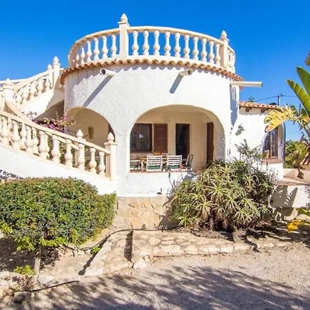 Villa Charming With Pool In - Stunning Views *